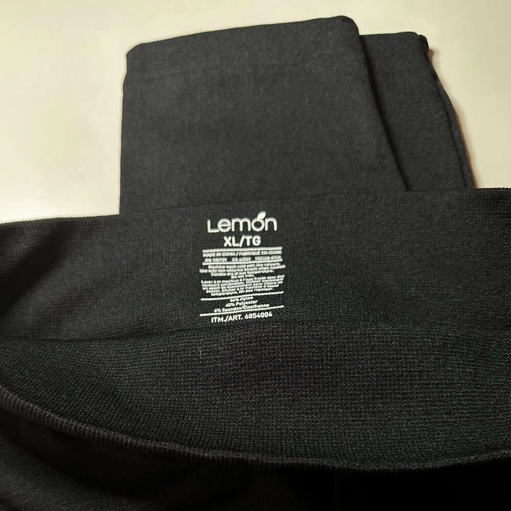 Women's Lemon Leggings Size xl NWOT